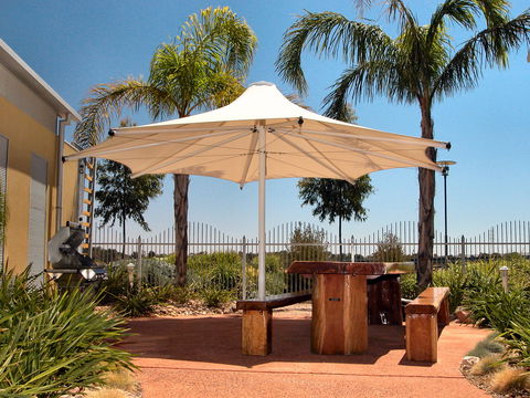 Majestic Oasis Apartments - Accommodation Whitsundays 6