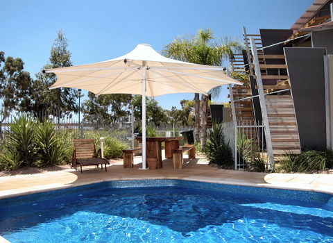 Majestic Oasis Apartments - Accommodation Whitsundays 5