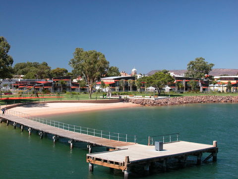Majestic Oasis Apartments - Accommodation Whitsundays 3