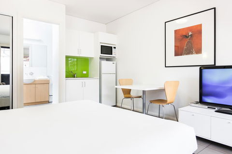 Majestic Oasis Apartments - Accommodation Whitsundays 24