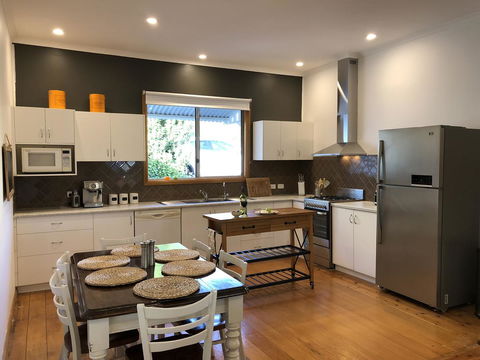 Jack\'s House 2 B&B In Mill Street - Accommodation Whitsundays 17