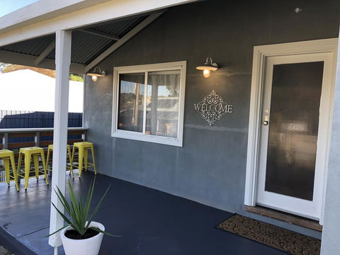 Jack\'s House 2 B&B In Mill Street - Accommodation Whitsundays 1