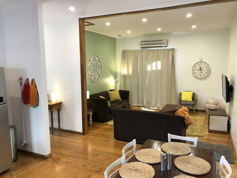 Jack\'s House 2 B&B In Mill Street - Accommodation Whitsundays 14