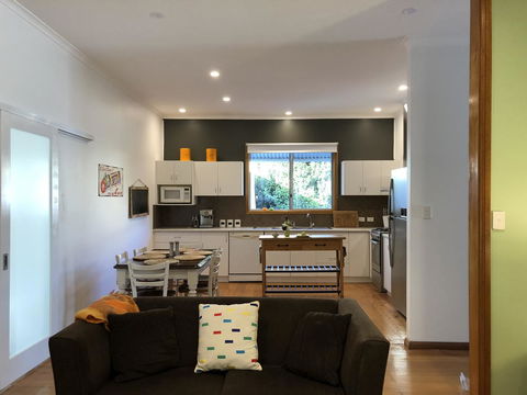 Jack\'s House 2 B&B In Mill Street - Accommodation Whitsundays 15