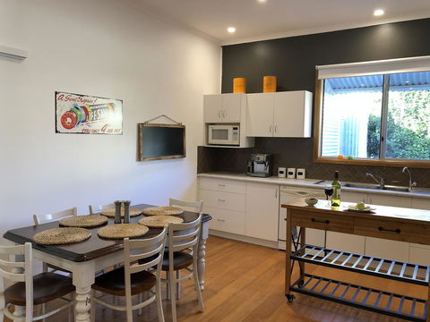 Jack\'s House 2 B&B In Mill Street - Accommodation Whitsundays 18