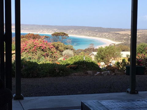 Emu Bay Holiday Homes - Accommodation Whitsundays 31