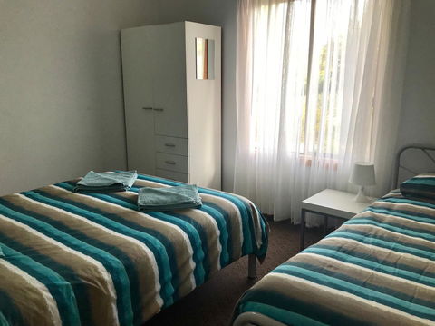 Emu Bay Holiday Homes - Accommodation Whitsundays 34