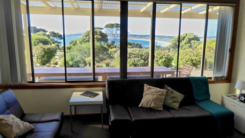 Emu Bay Holiday Homes - Accommodation Whitsundays 9
