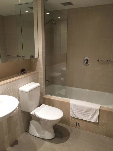 Glenelg Beach Studio - Accommodation Whitsundays 4