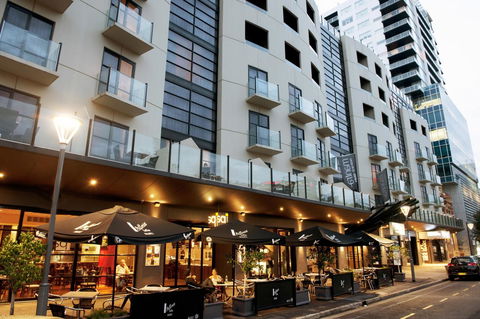 Mantra Hindmarsh Square - Accommodation Whitsundays 3