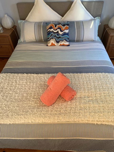 Moana Beach Sunset Holiday Accommodation A - Accommodation Whitsundays 1