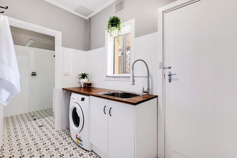 Cute And Cosy - Events, Workers, Getaways - Accommodation Whitsundays 11