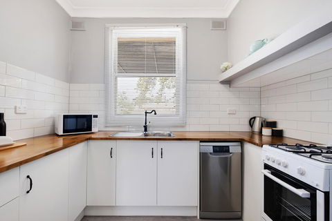Cute And Cosy - Events, Workers, Getaways - Accommodation Whitsundays 9