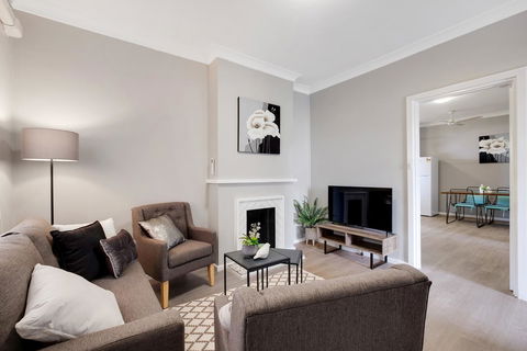 Cute And Cosy - Events, Workers, Getaways - Accommodation Whitsundays 8