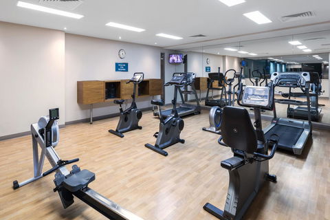 Oaks Glenelg Plaza Pier Suites - Accommodation Whitsundays 7