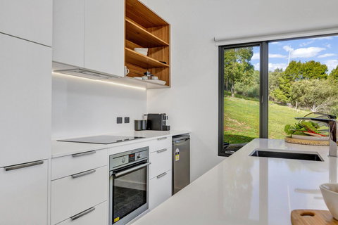 Shadow Creek McLaren Vale - Accommodation Whitsundays 10