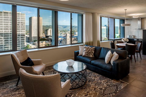 Suite 11 Victoria Square - Accommodation Whitsundays 5