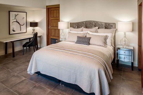 Suite 11 Victoria Square - Accommodation Whitsundays 10