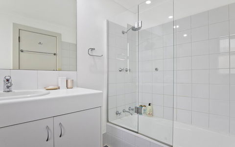 Glenelg Oasis Studios - Accommodation Whitsundays 11