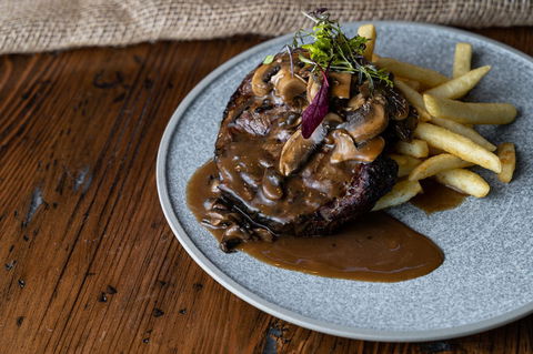 Marion Hotel - Accommodation Whitsundays 19