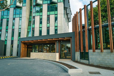 Marion Hotel - Accommodation Whitsundays 0