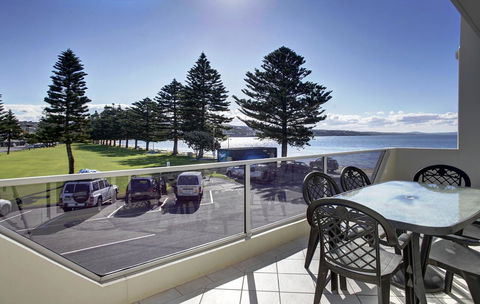 Tasman Beachside Apartment - Accommodation Whitsundays 0
