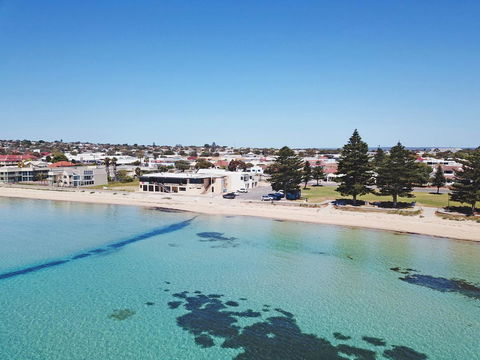 Tasman Beachside Apartment - Accommodation Whitsundays 12