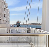 Glenelg Seaside Apartment - Accommodation Whitsundays