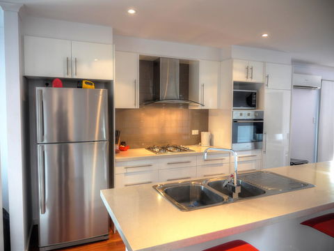 Home On Torrens - Accommodation Whitsundays 0
