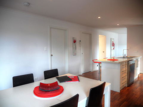 Home On Torrens - Accommodation Whitsundays 21