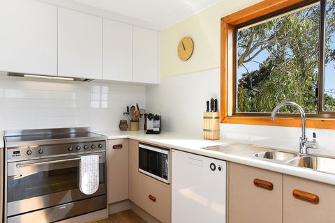 Port Of Call - Port Willunga - C21 SouthCoast Holidays - Accommodation Whitsundays 7