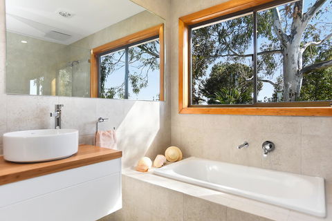 Port Of Call - Port Willunga - C21 SouthCoast Holidays - Accommodation Whitsundays 8