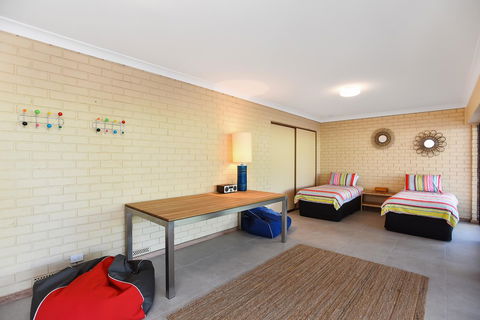 Port Of Call - Port Willunga - C21 SouthCoast Holidays - Accommodation Whitsundays 21