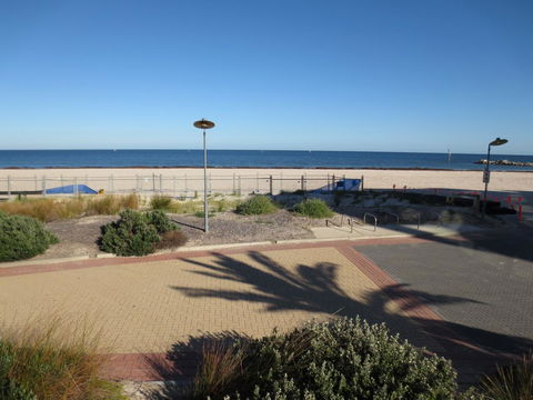 Lights Landing Apartments - Accommodation Whitsundays 17