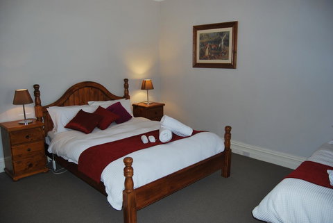 Jacaranda Cottage - Accommodation Whitsundays 7