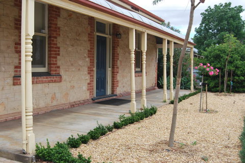 Jacaranda Cottage - Accommodation Whitsundays 12