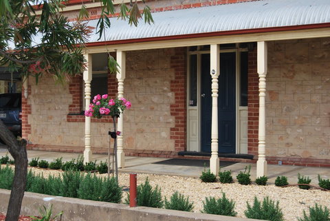 Jacaranda Cottage - Accommodation Whitsundays 13