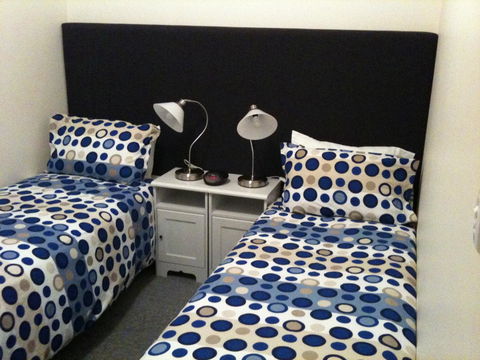 Adelaide - Semaphore Beach Front - Accommodation Whitsundays 18