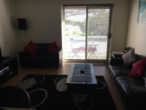 Adelaide - Semaphore Beach Front - Accommodation Whitsundays 3