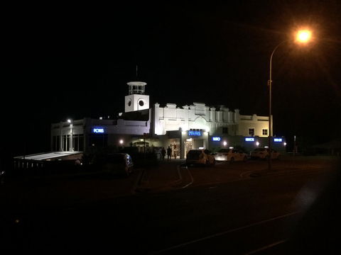 Adelaide - Semaphore Beach Front - Accommodation Whitsundays 22