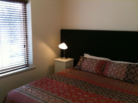 Adelaide - Semaphore Beach Front - Accommodation Whitsundays 13