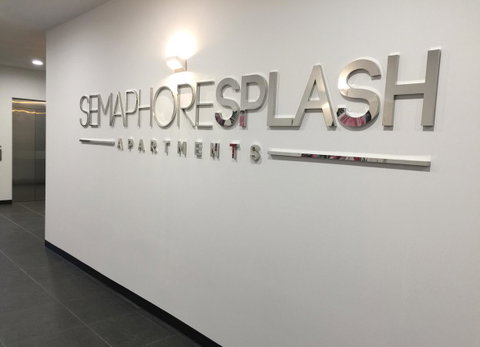 Semaphore Splash Apartments - Accommodation Whitsundays 12