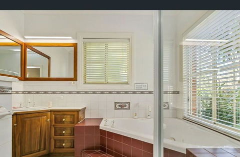 Angaston House - Accommodation Whitsundays 20