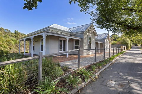 Grandview Accommodation - The Elm Tree Apartments - Accommodation Whitsundays 29
