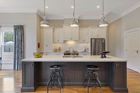 Grandview Accommodation - The Elm Tree Apartments - Accommodation Whitsundays 13