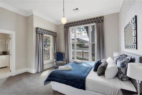 Grandview Accommodation - The Elm Tree Apartments - Accommodation Whitsundays 2