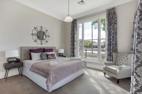 Grandview Accommodation - The Elm Tree Apartments - Accommodation Whitsundays 9