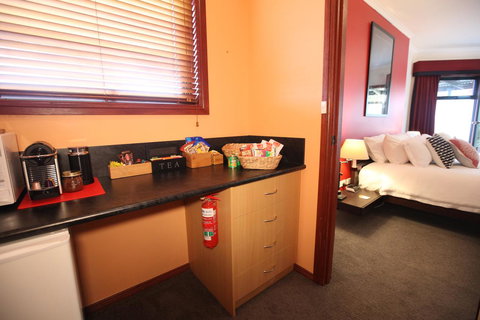 Wine And Roses Bed And Breakfast - Accommodation Whitsundays 32