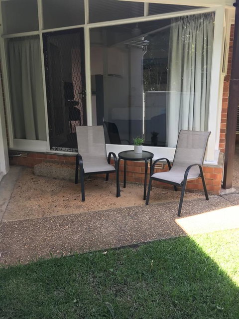 OCEAN BREEZE MOTEL - Accommodation Whitsundays 5