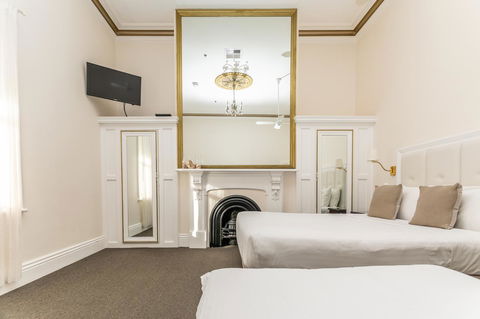 Seawall Apartments - Accommodation Whitsundays 5